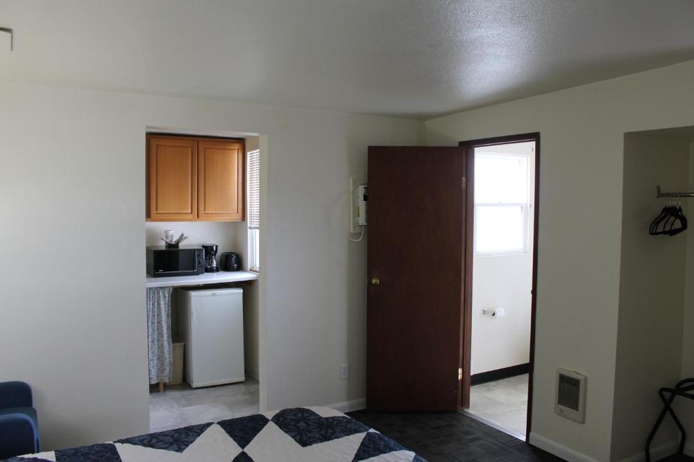 Deluxe King Studio interior