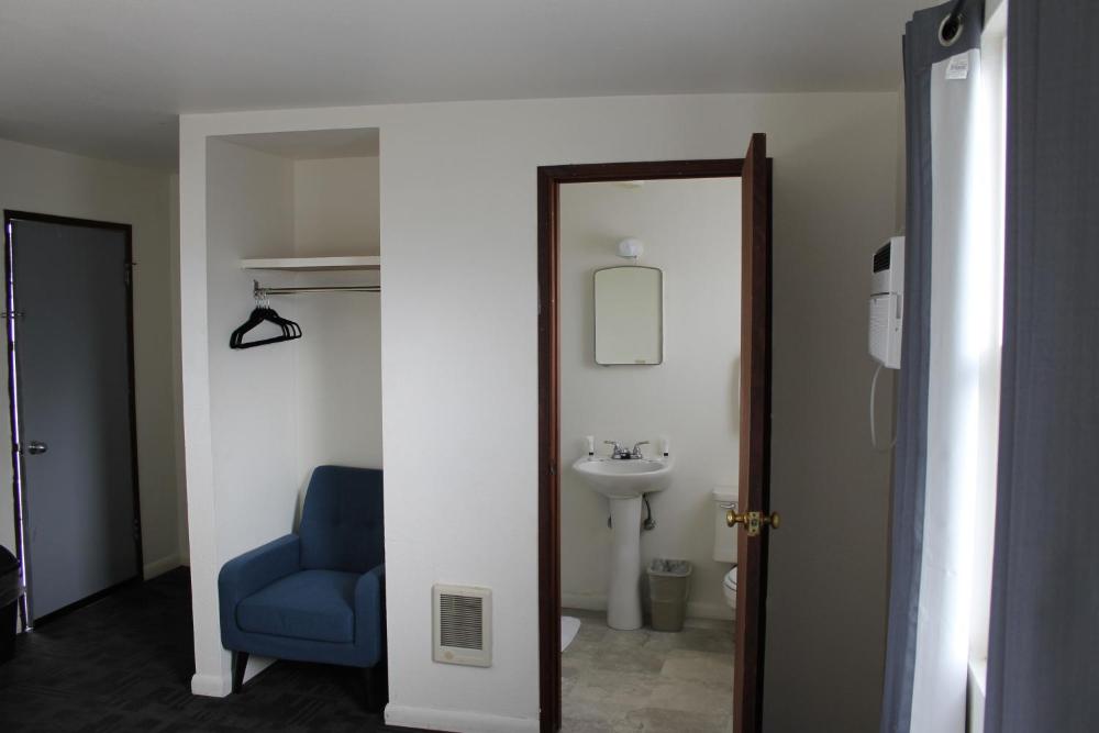 Sprague Motel